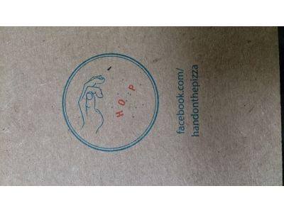 手在披薩-undefined