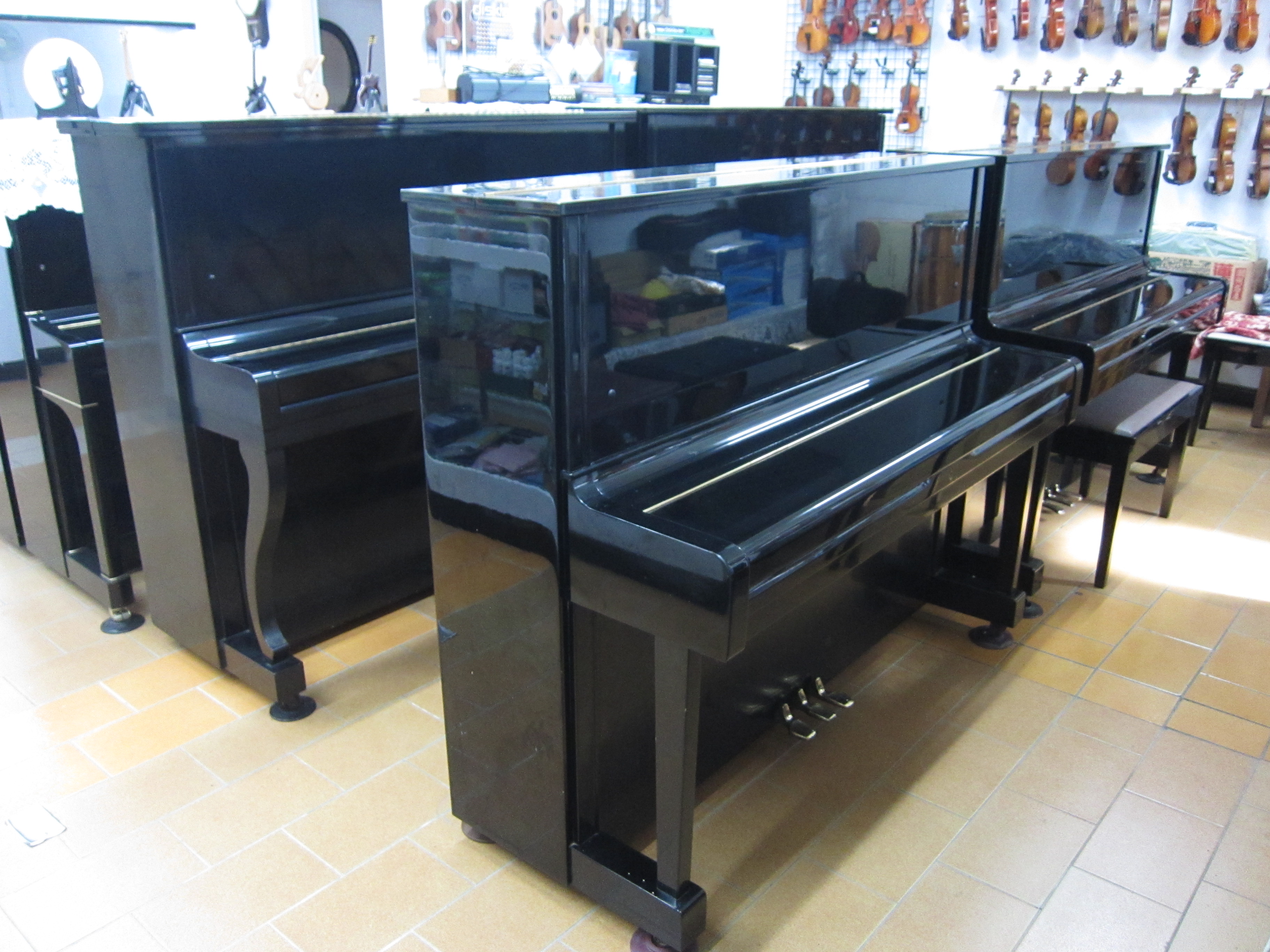 鋼琴展示間