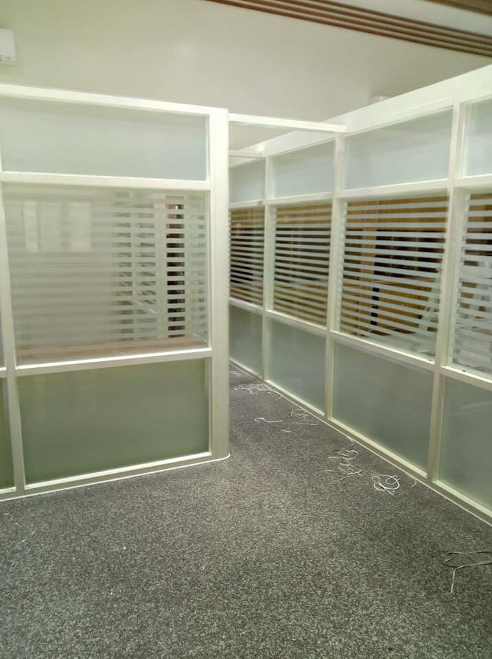 鋁隔屏~大永鋼鋁門窗.專業丈量