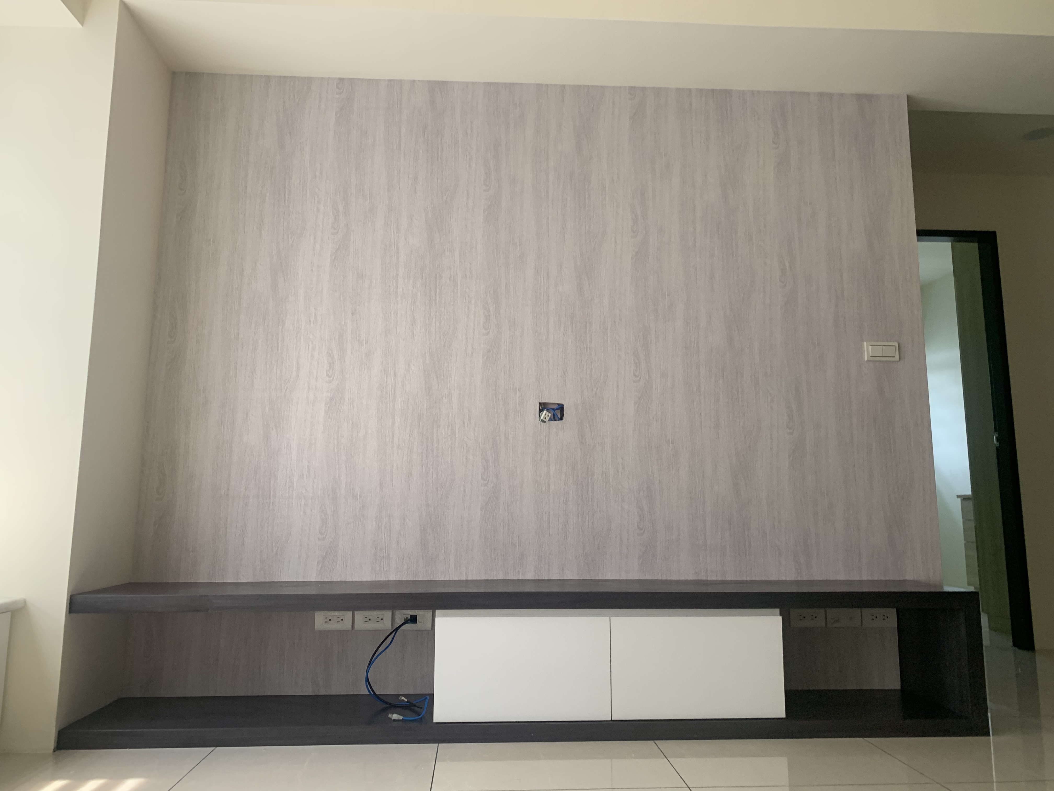 假牆壁紙施作-億泰室內裝潢工程行