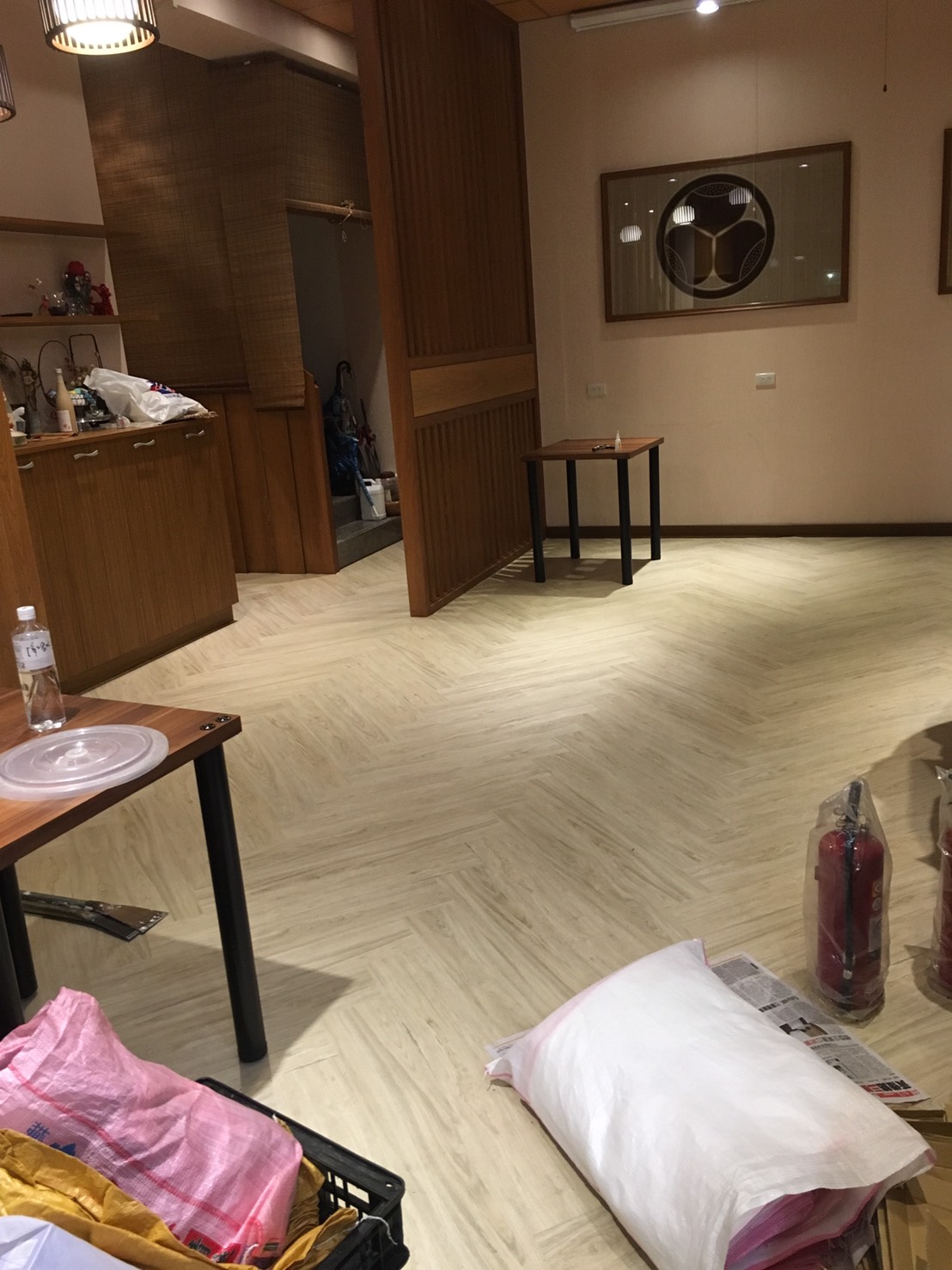 風格木紋地磚「億泰室內裝潢工程行」