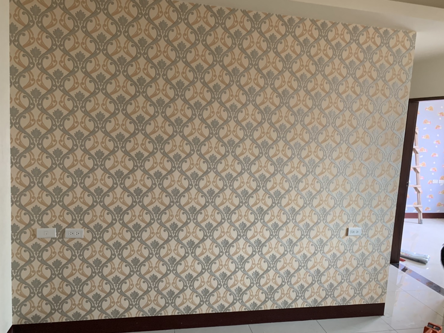 壁紙施工「億泰室內裝潢工程行」