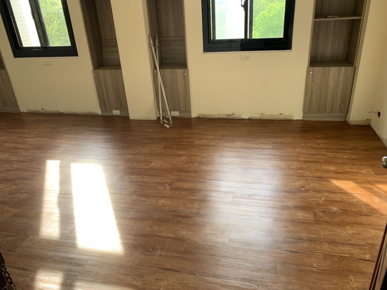 木紋地磚施工「億泰室內裝潢工程行」