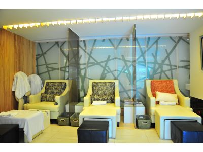 蓮花康健事業有限公司-undefined