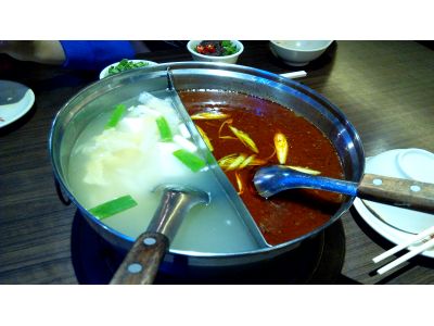 華記麻辣鴛鴦鍋-undefined