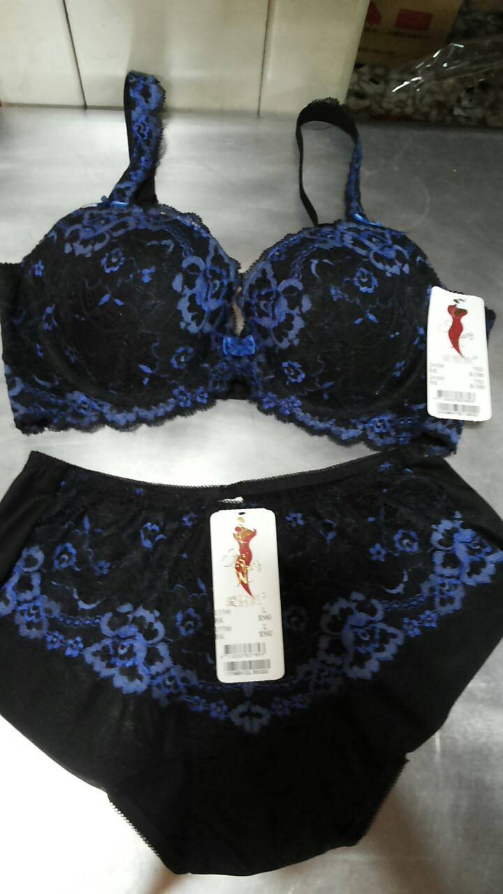 黑色24309深V&能量水兩款