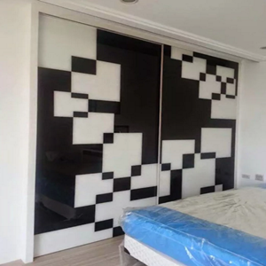 黑白對比烤漆玻璃