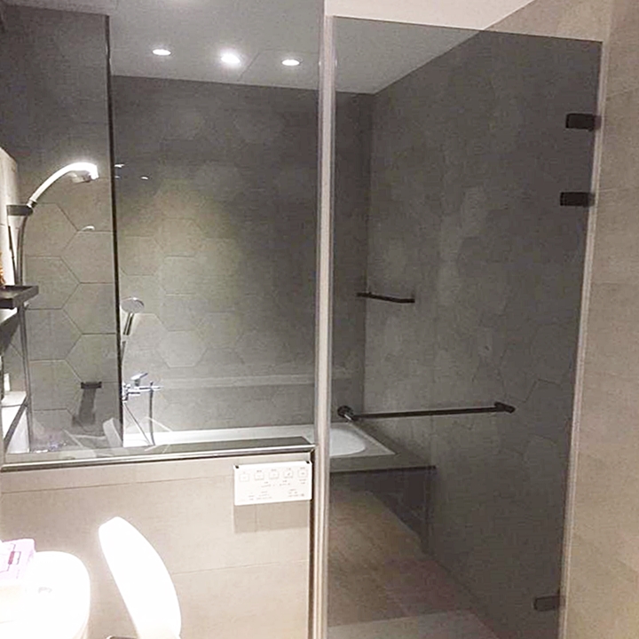 衛浴強化玻璃門