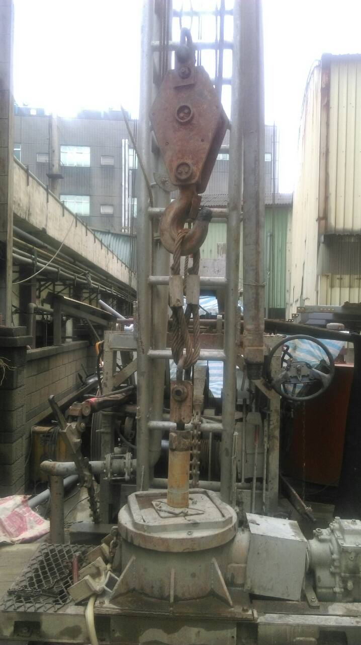 迴轉式鑽井機(正循環)深度可達3000台尺