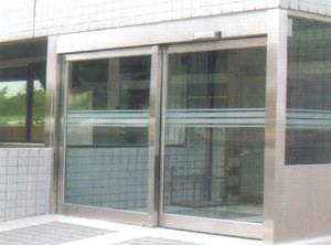 泉威自動門工程行-undefined