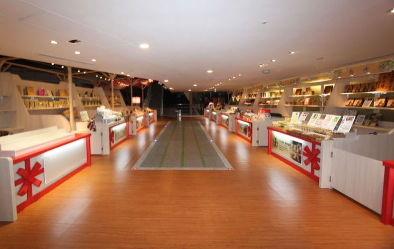 苗栗客委會-商場擺設