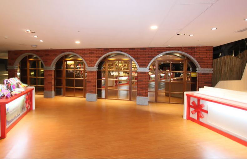 苗栗客委會-商場牆面設計