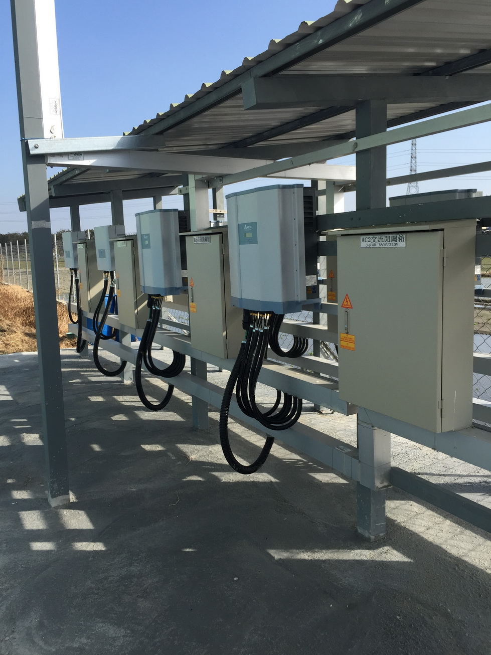 禽畜舍屋頂型太陽能建構-4