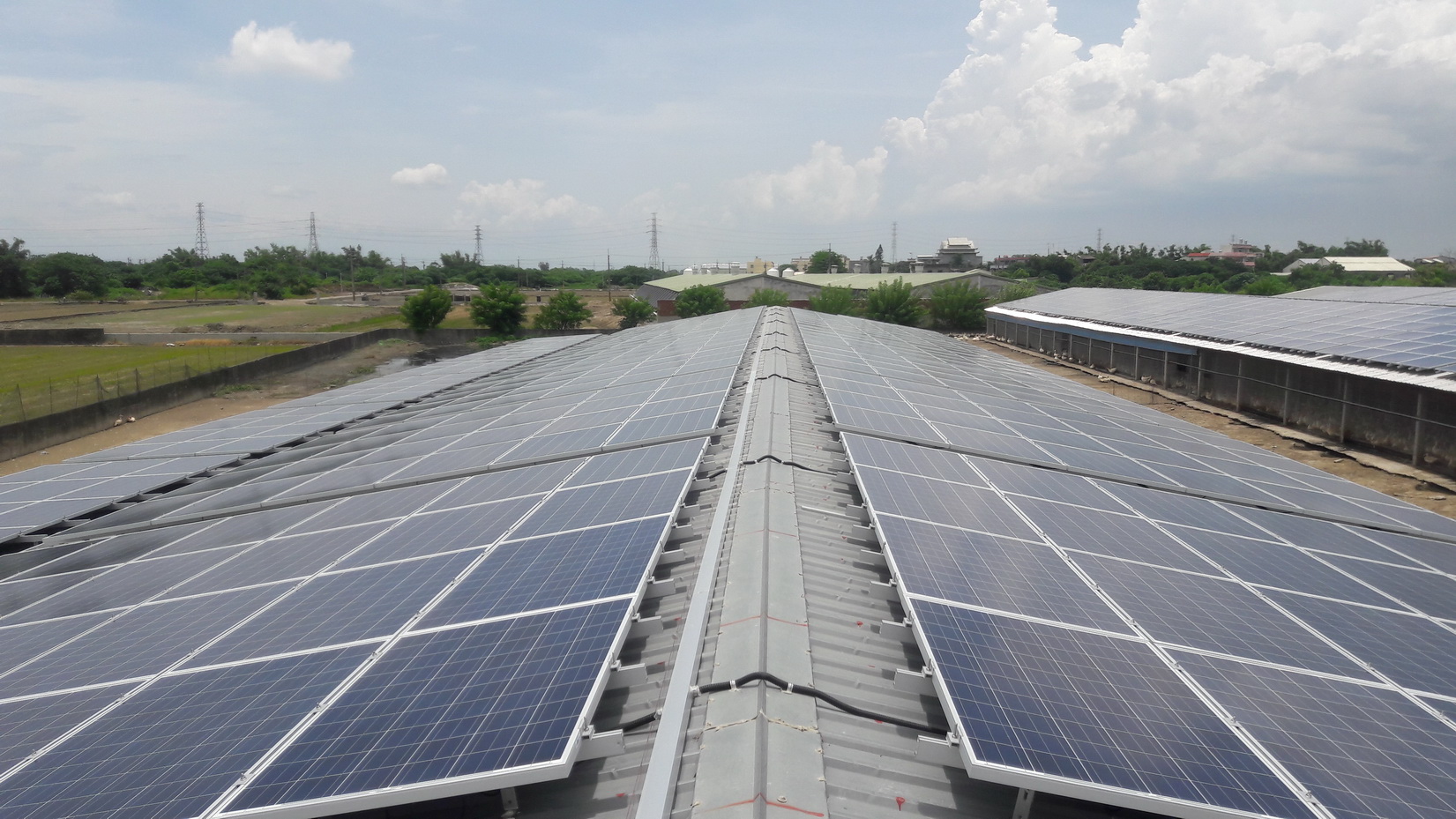 元長龍岩鴨舍屋頂型太陽能工程-2