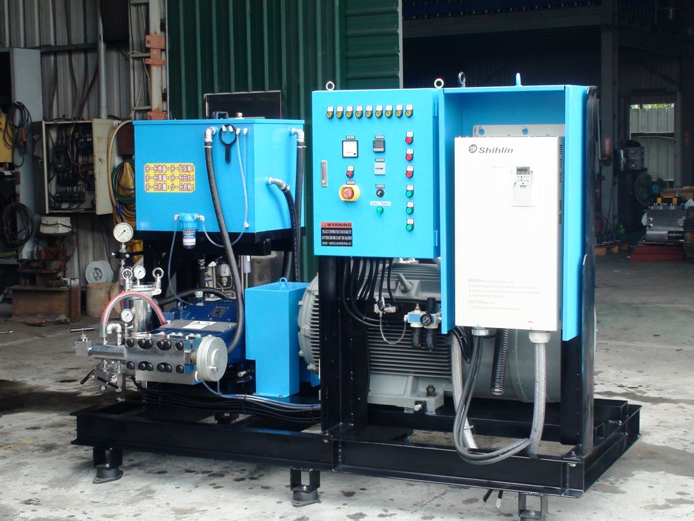 電子業特殊烤漆打除(雙槍式)-作業壓力：2500bar