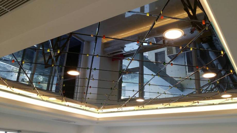 造型天花板玻璃施工