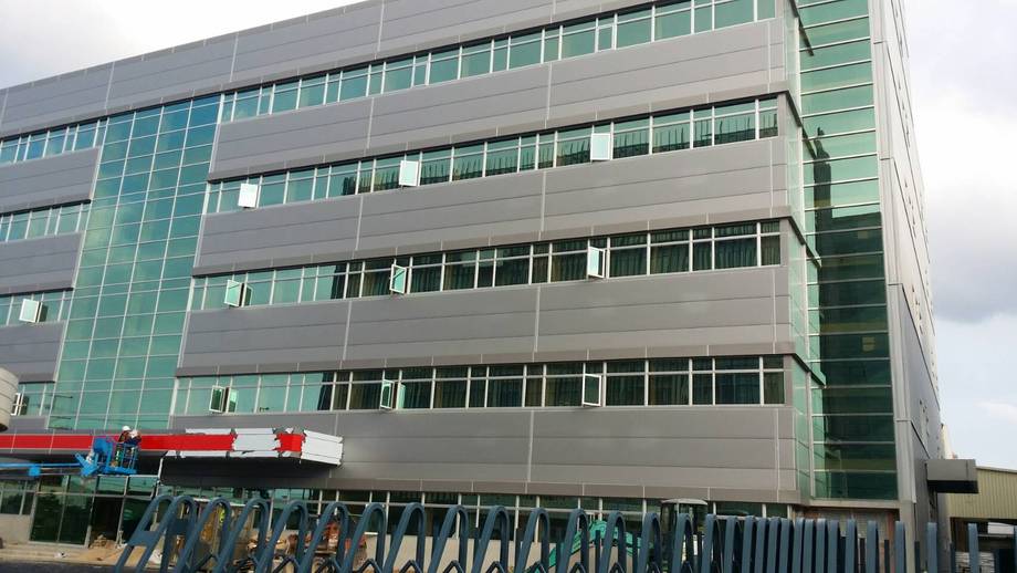 觀音電子工廠新建廠房玻璃裝修