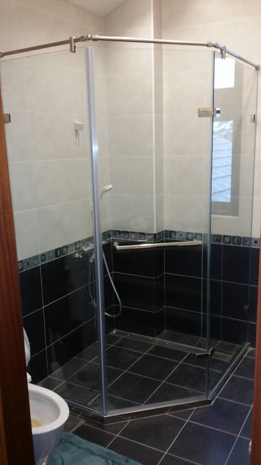 浴室乾濕分離玻璃安裝