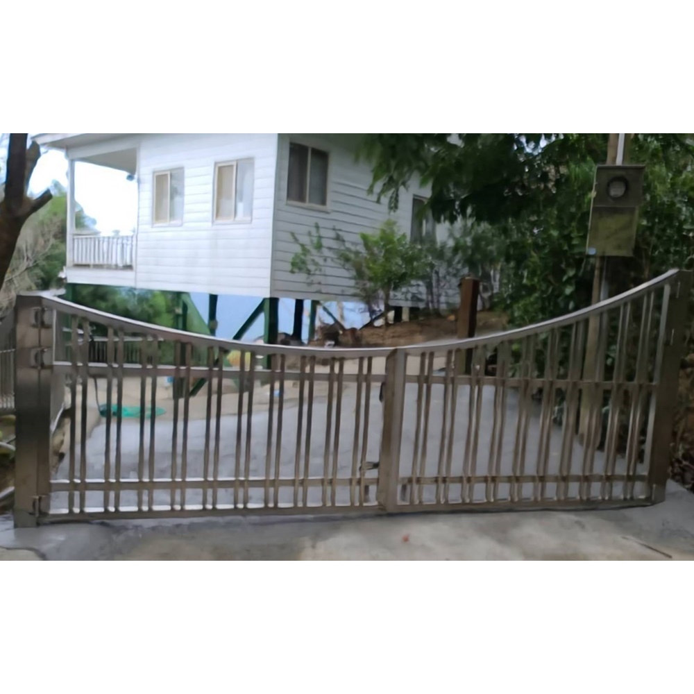 大湖某山莊不銹鋼坡道欄杆及大門工程