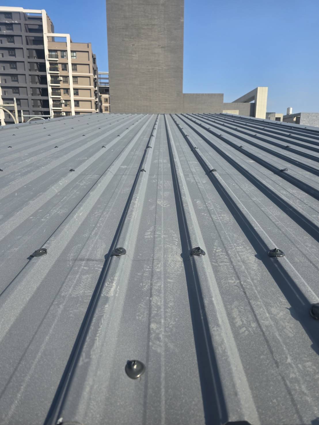 苗栗正發路樓頂加蓋及外牆粉刷彈性水泥漆工程