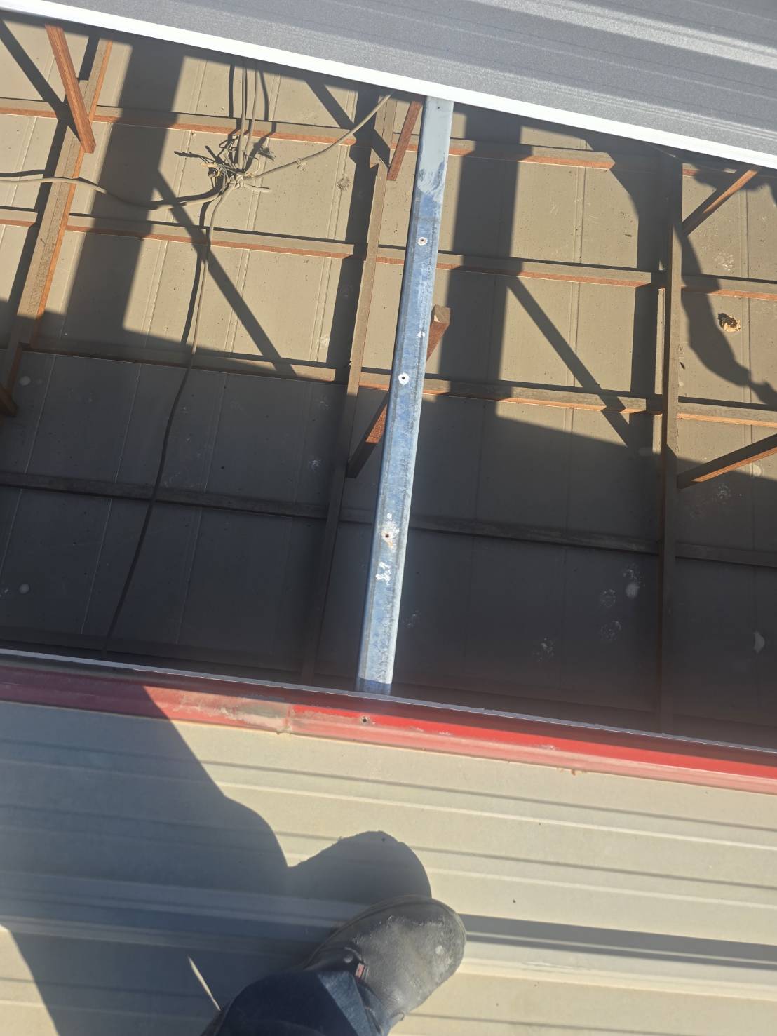 苗栗維祥街頂樓屋面瓦更換工程施作