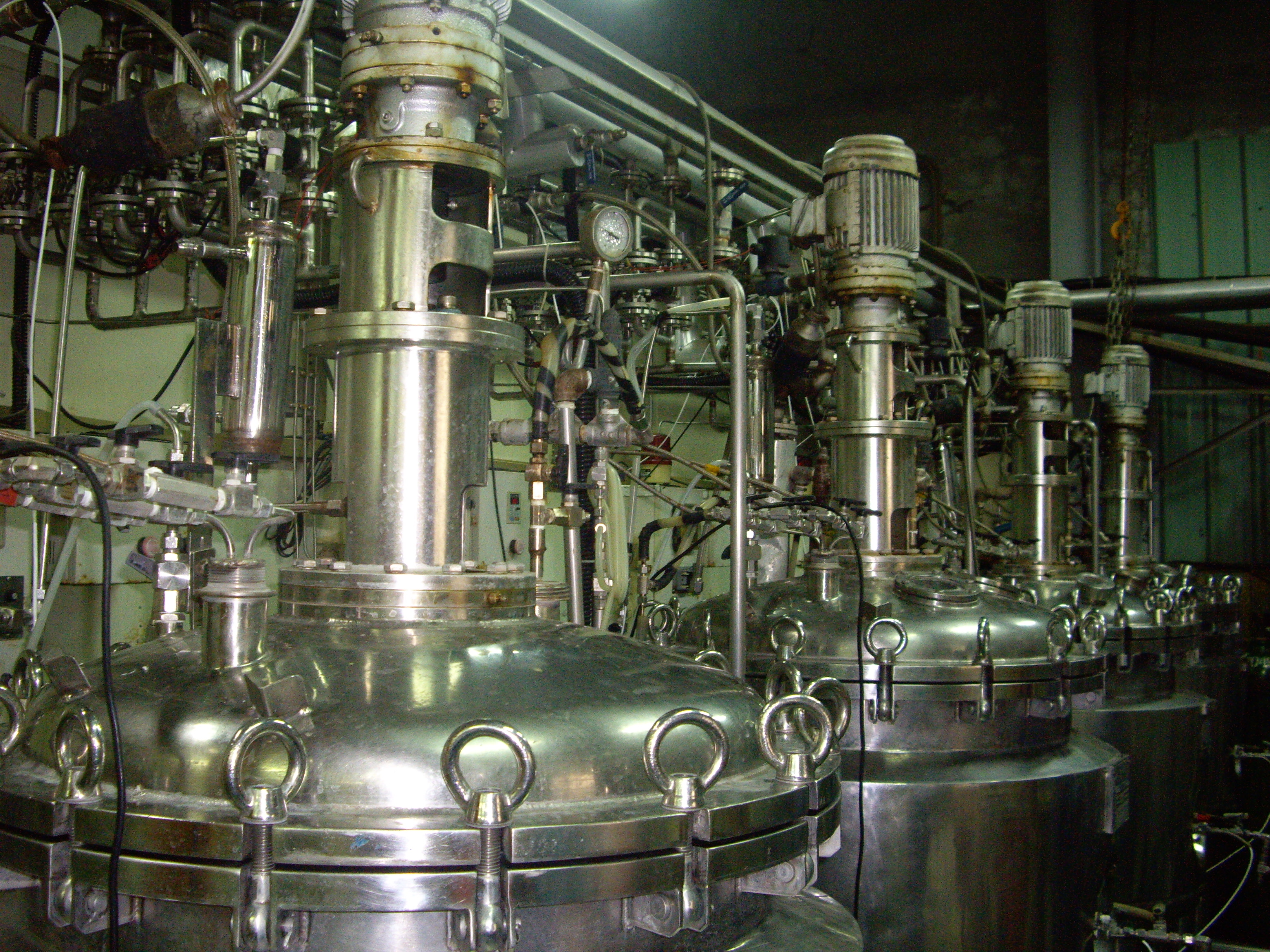 科技公司鍋爐管路配置