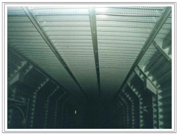 鋸齒狀之鍍鋅穿孔板