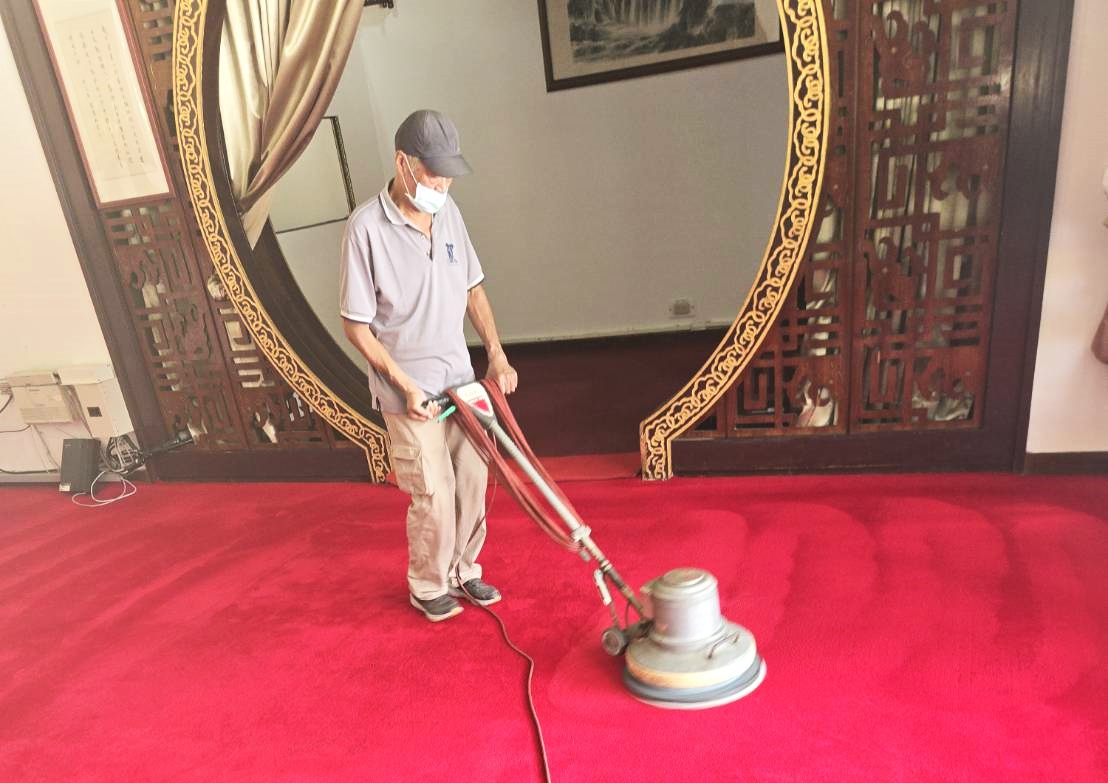 忠烈祠地毯清洗-潔聖環保清潔社