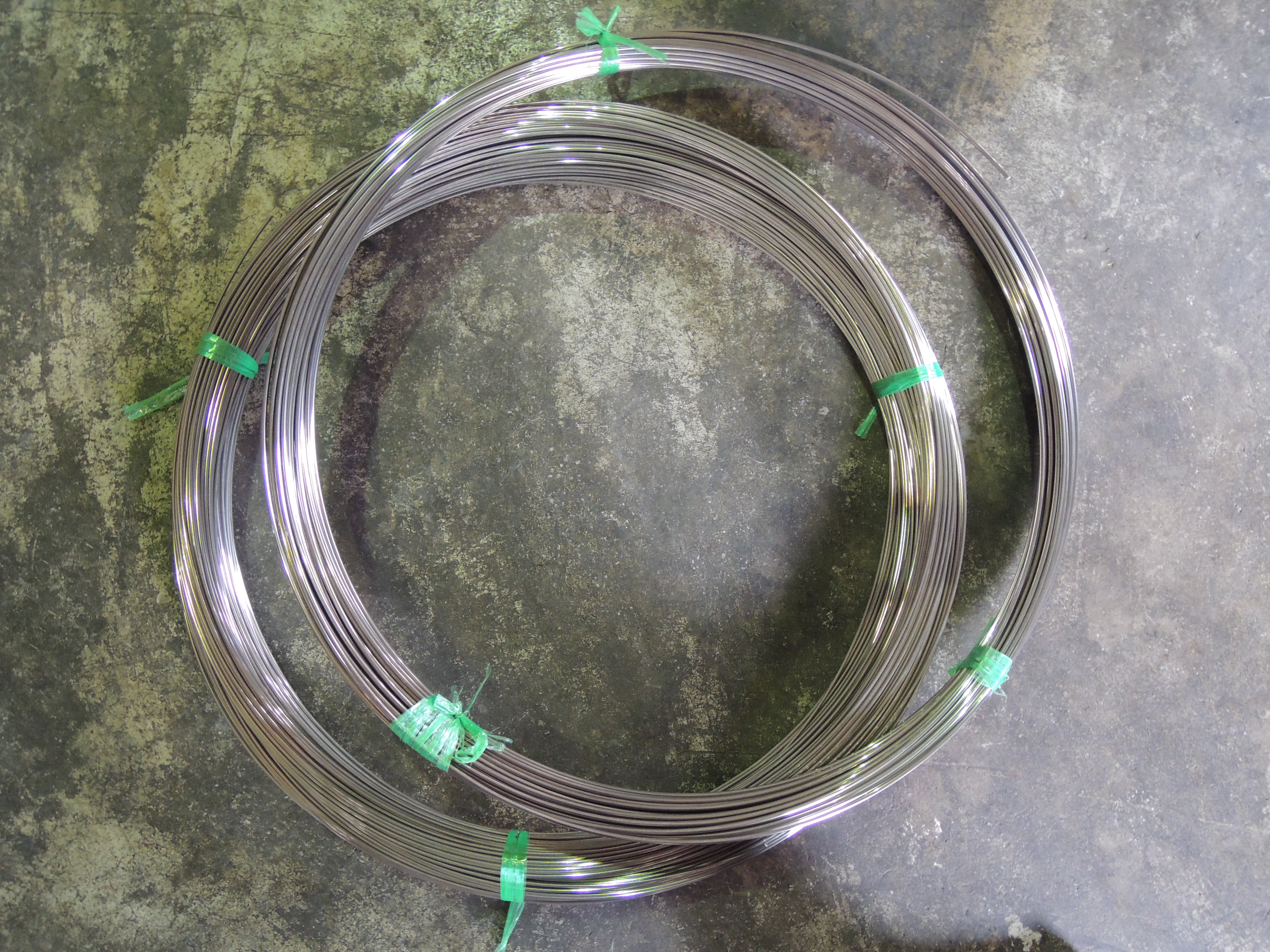 不銹鋼硬線圈(白鐵線)