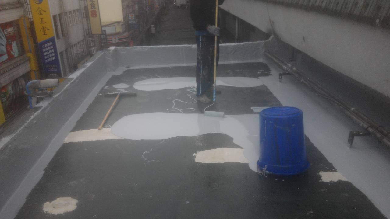 羅東鎮公所中正堂屋頂