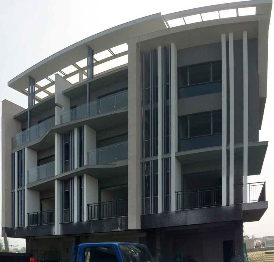 彰化員林鎰興建設條和七街