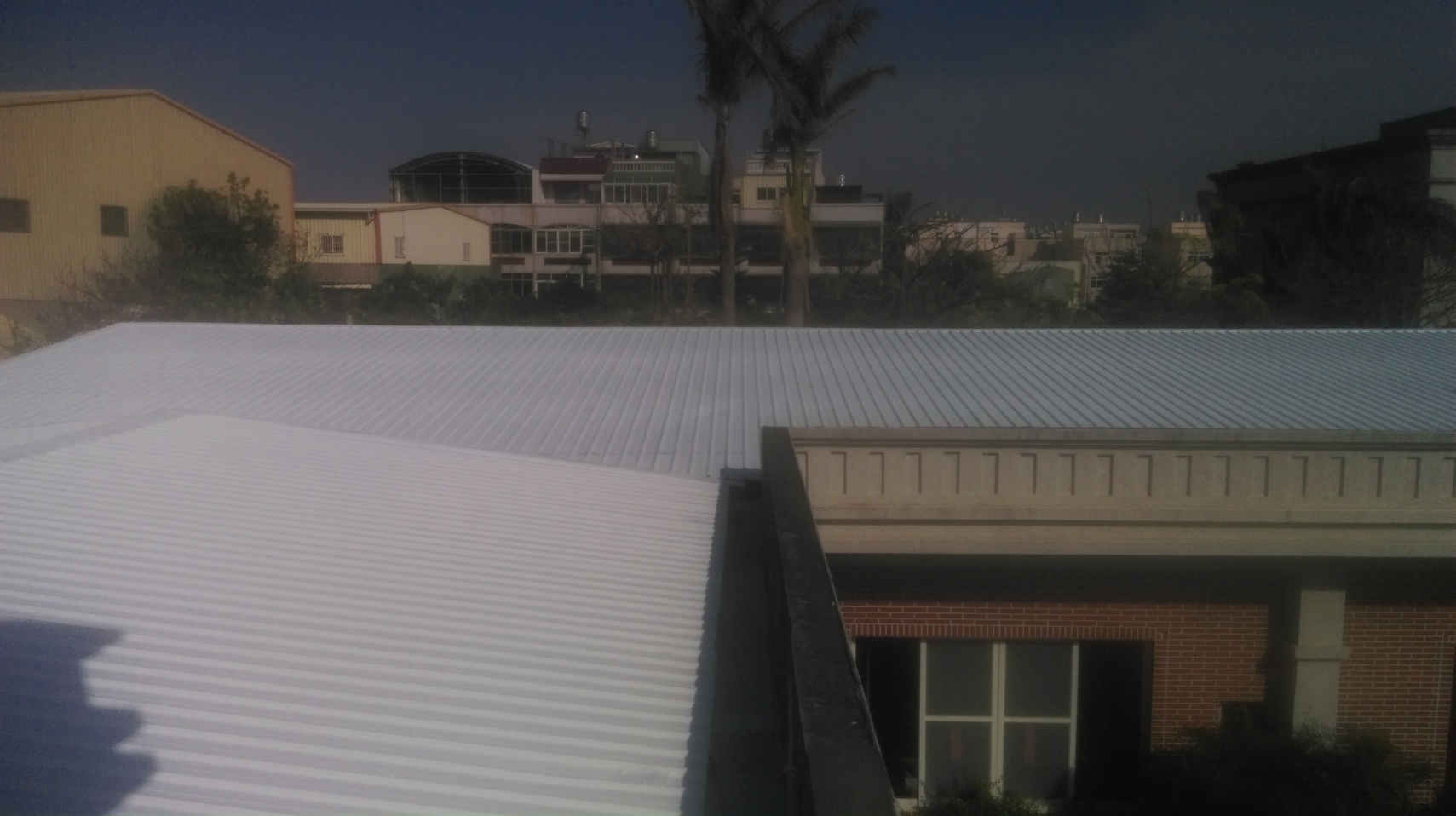 鐵皮隔熱漆噴塗(完工)