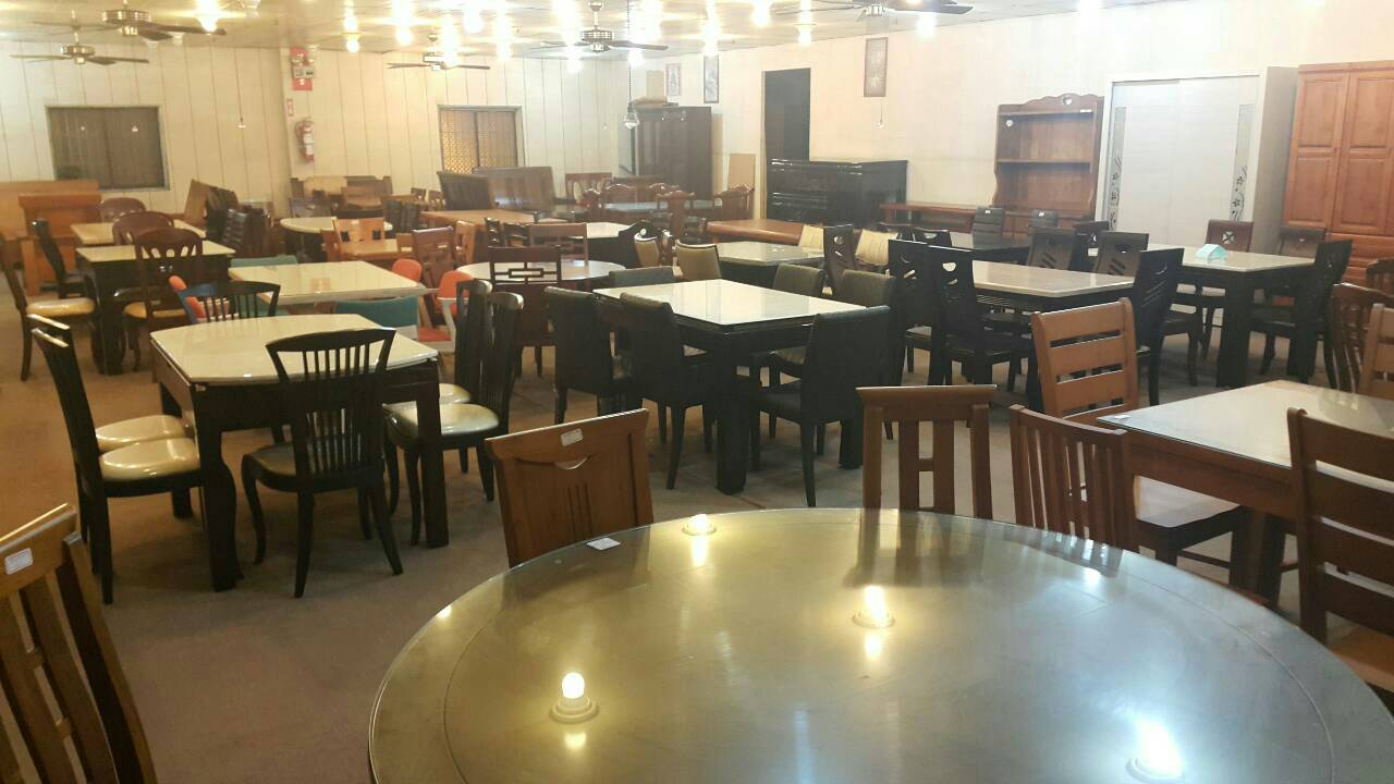 賣場實景-餐桌區