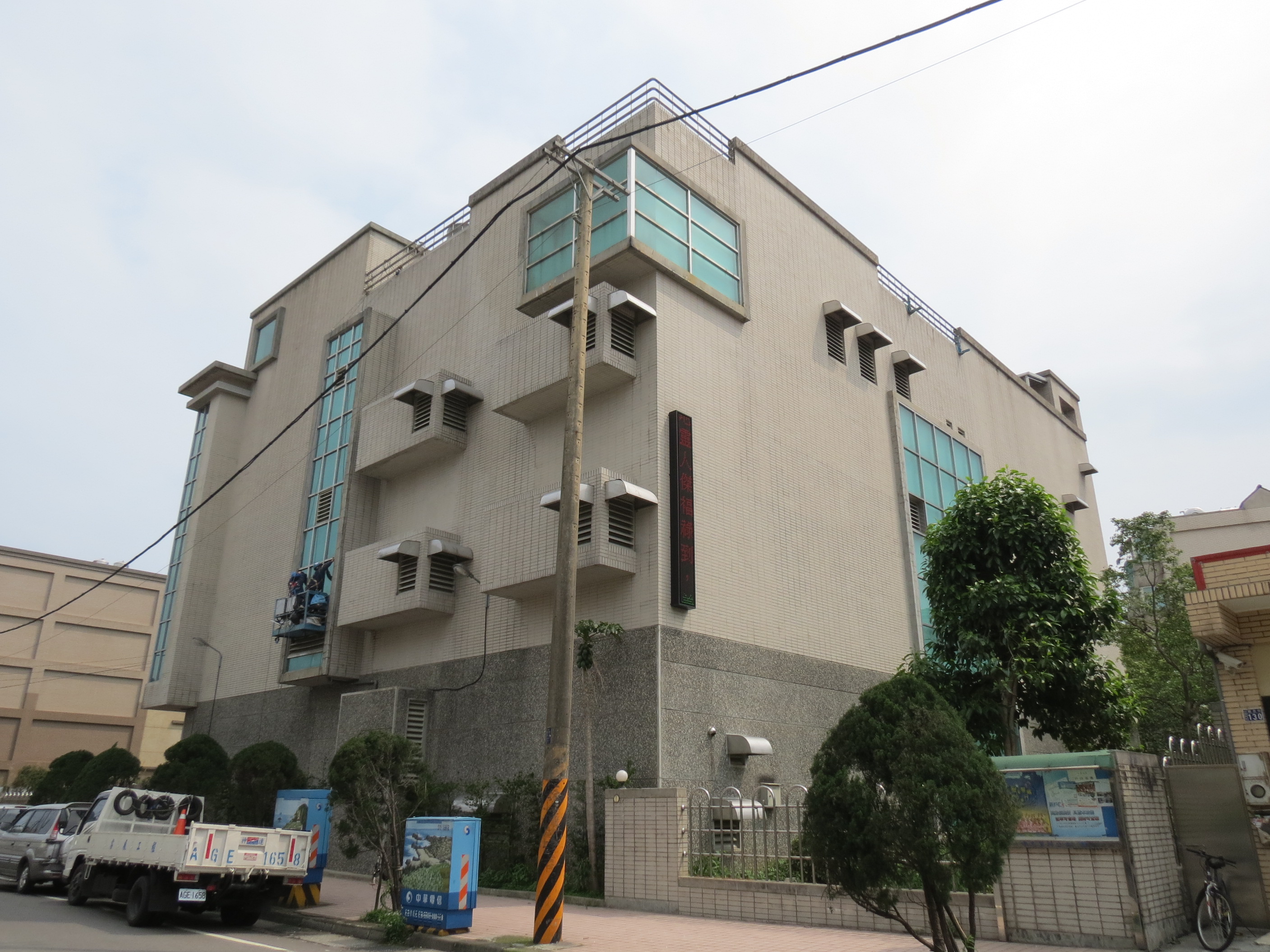 台電-福祿變電所-帷幕矽膠修繕工程照