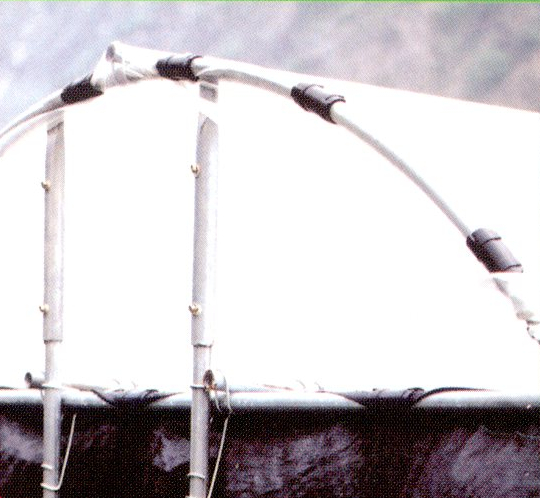 23.C型固定管夾塑鋼黑