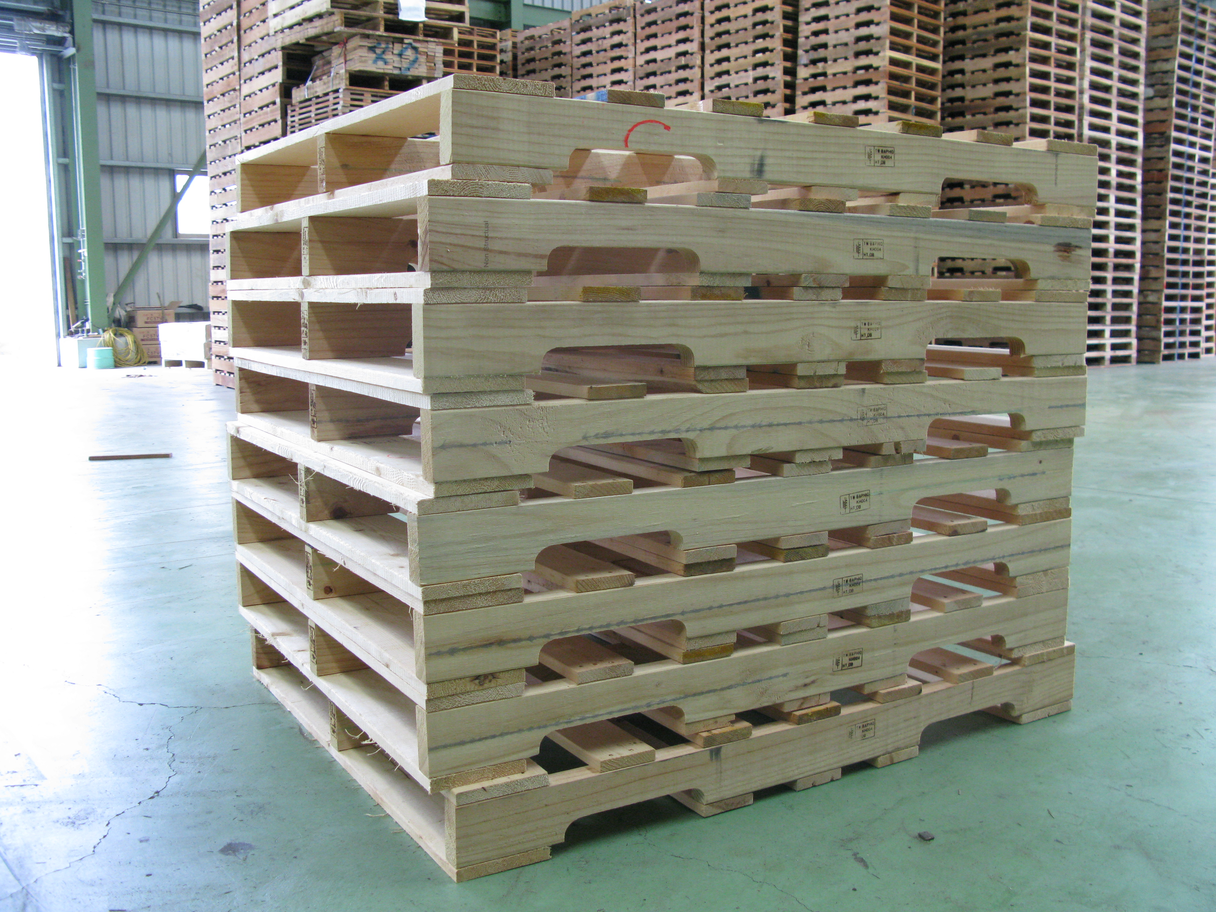 北美杉挖洞棧板