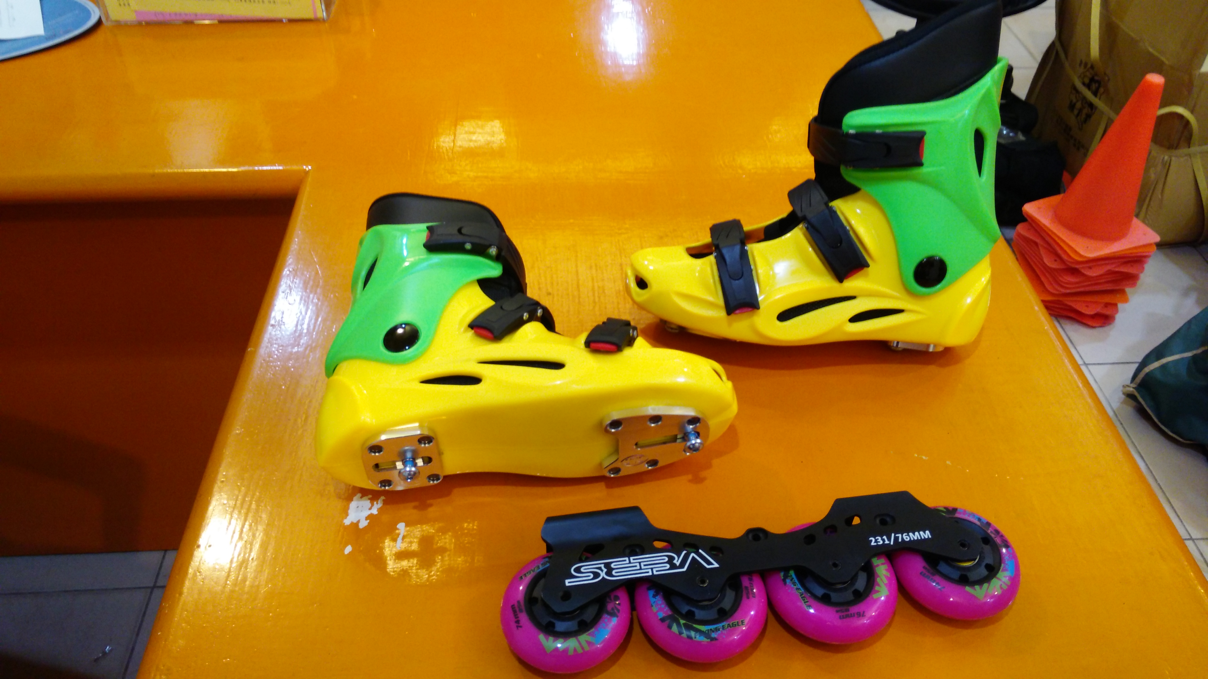 直排輪-客製化.