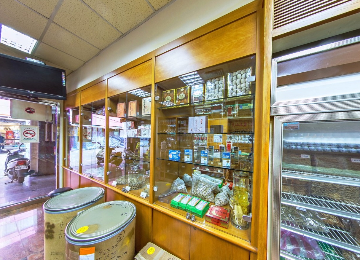 店內環景~一心堂藥行