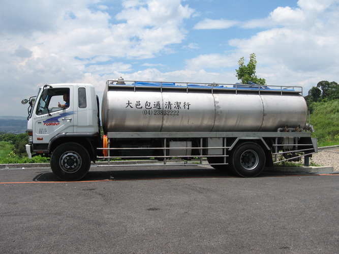 15噸.17噸大小水肥車數輛