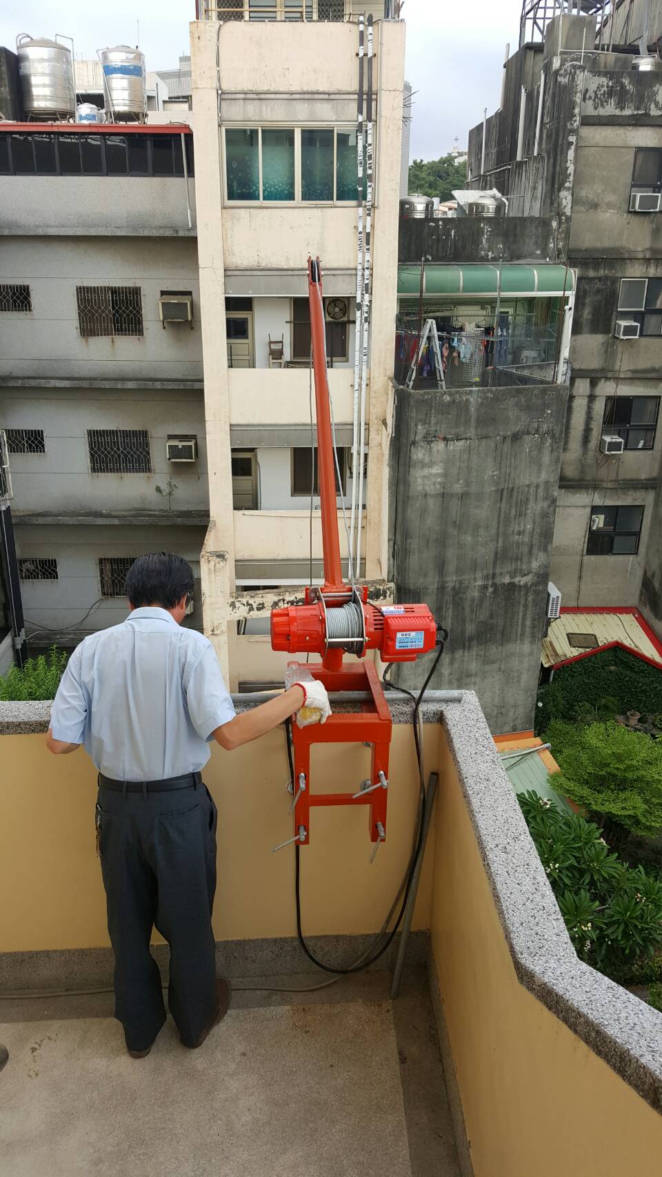 吊磚機(小金剛吊車)