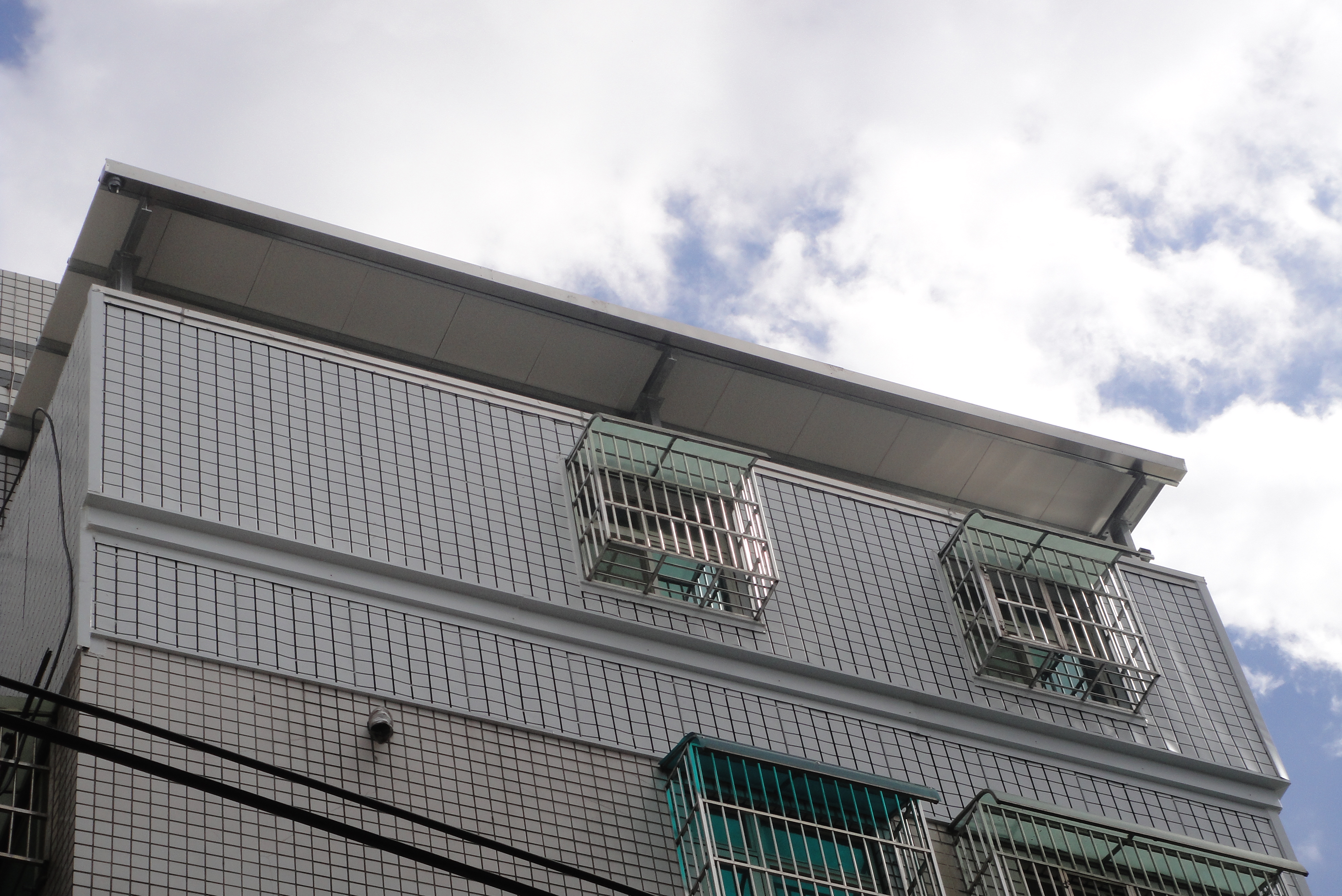 牆面防漏覆蓋烤漆板設計施工