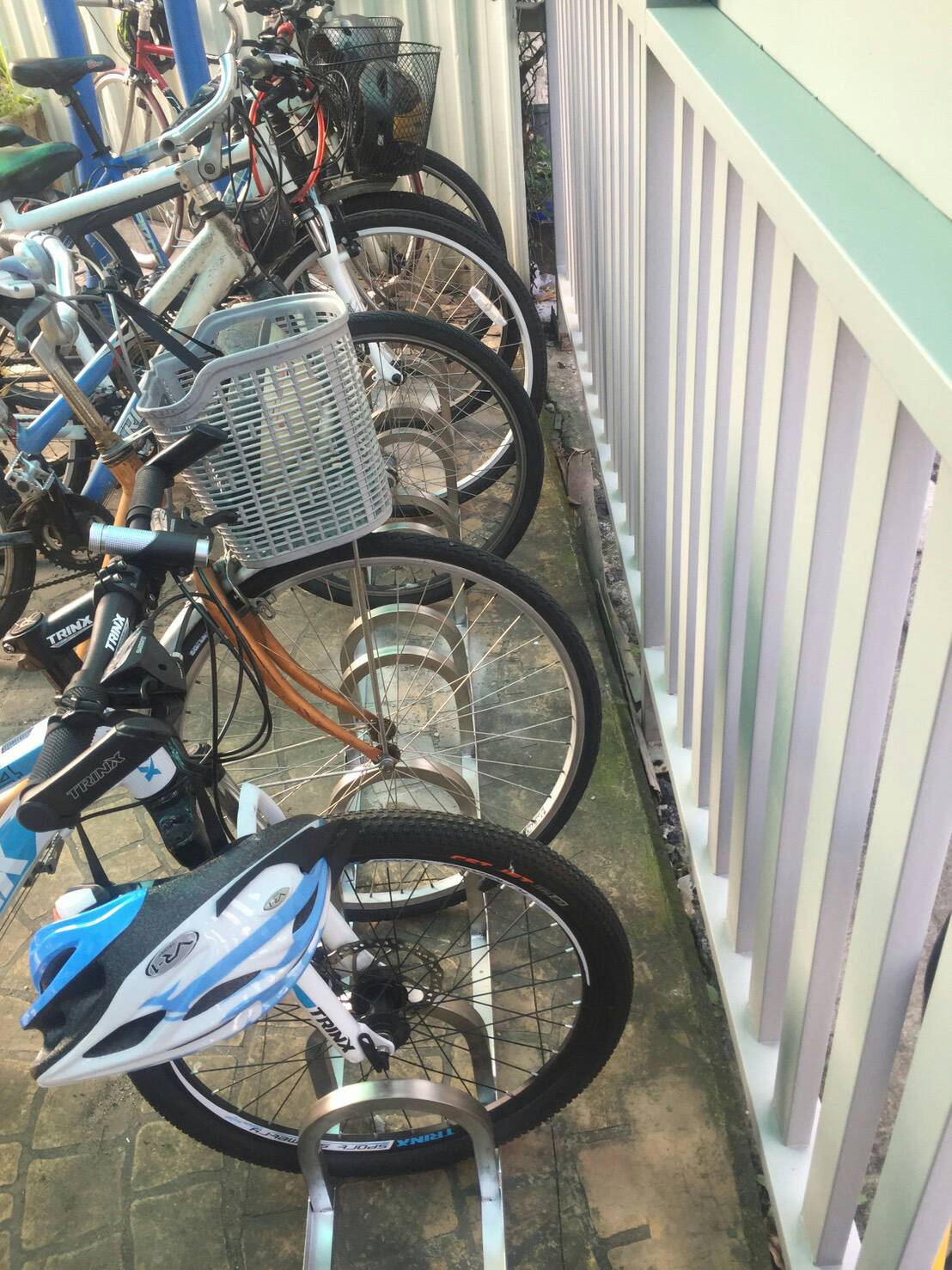 白鐵腳踏車停車架設計製造