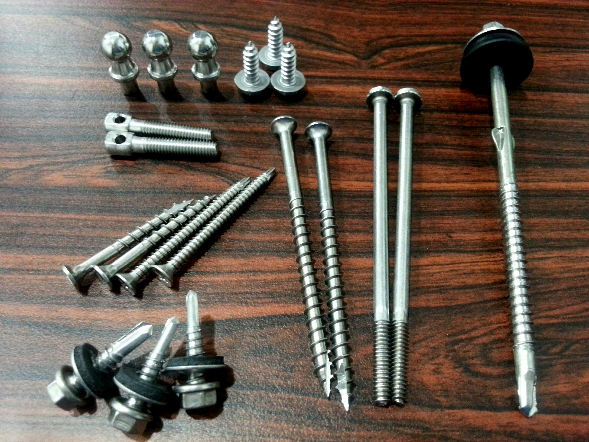 白鐵螺絲-STAINLESS