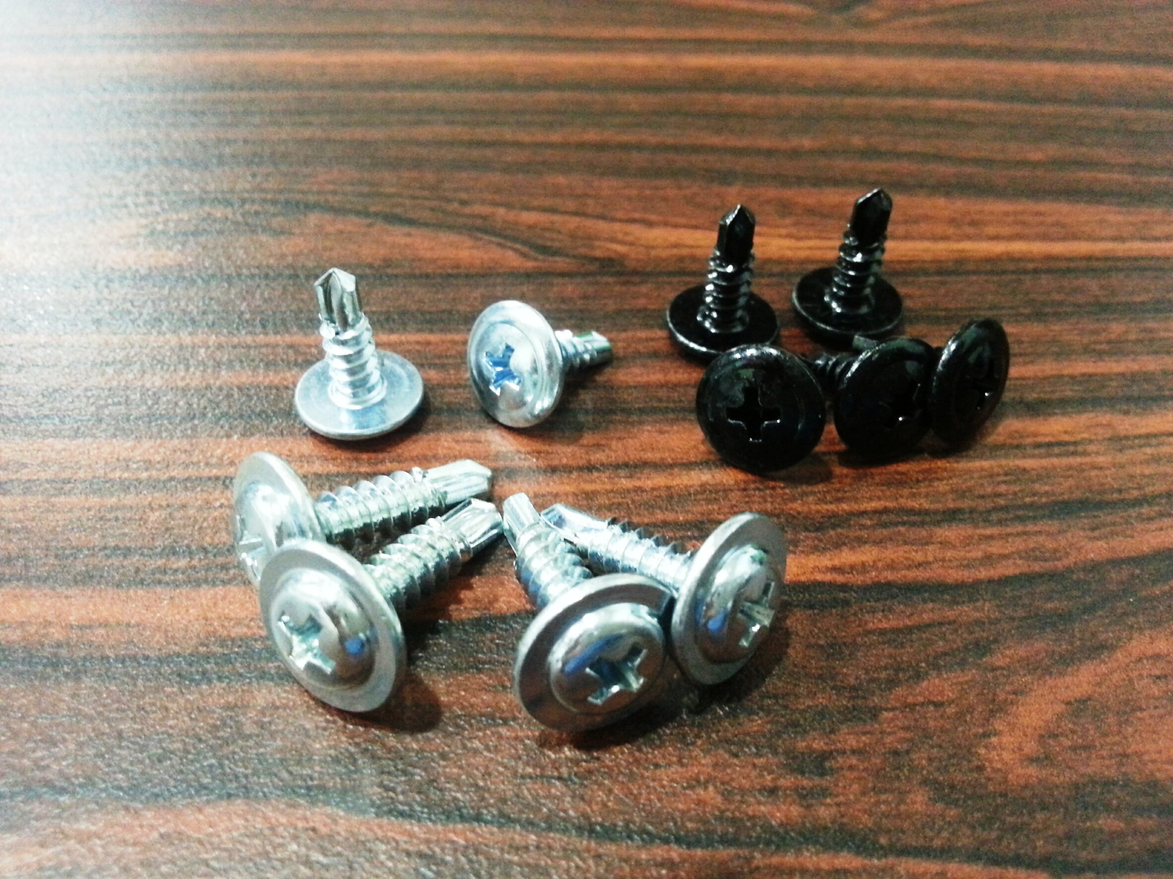 鈕釦頭鑽尾螺絲-Truss