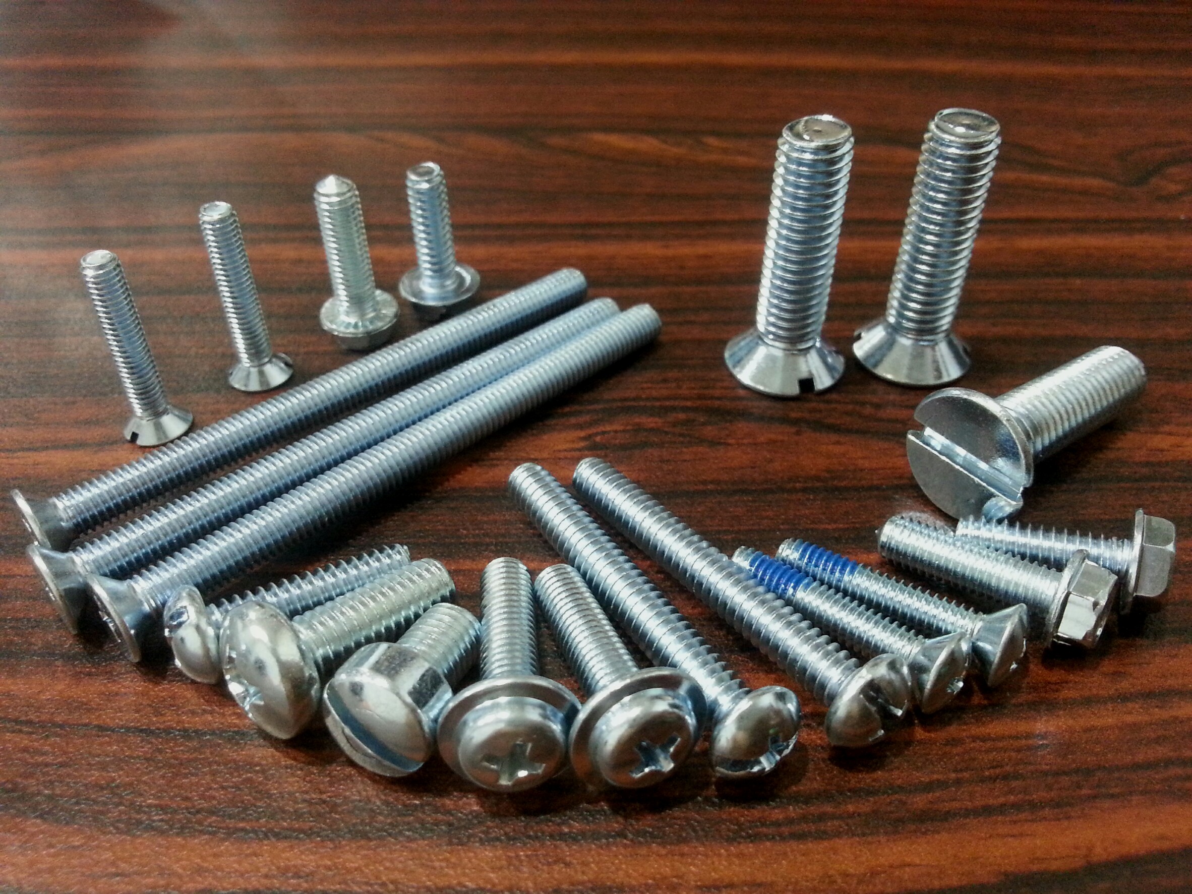 機械螺絲-MACHINE