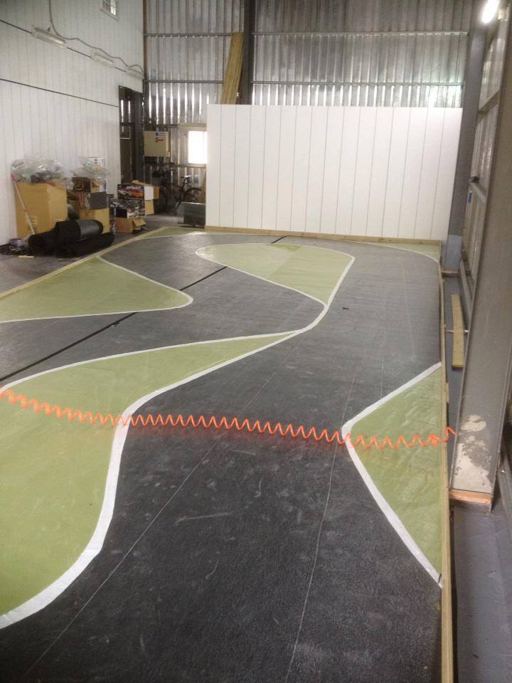 遙控車跑道地毯鋪設