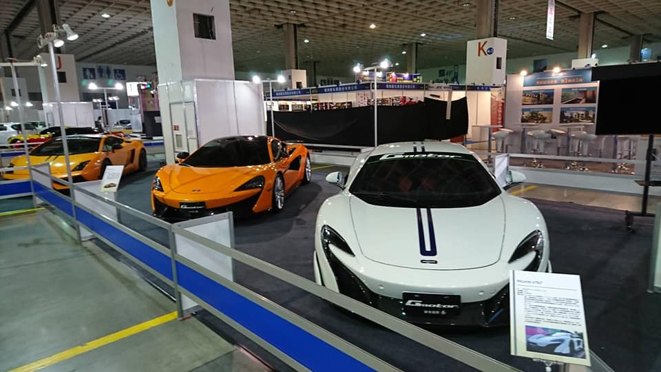 南港世貿車展地毯鋪設02