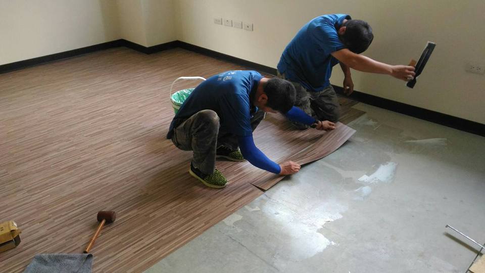 木紋塑膠地磚施工