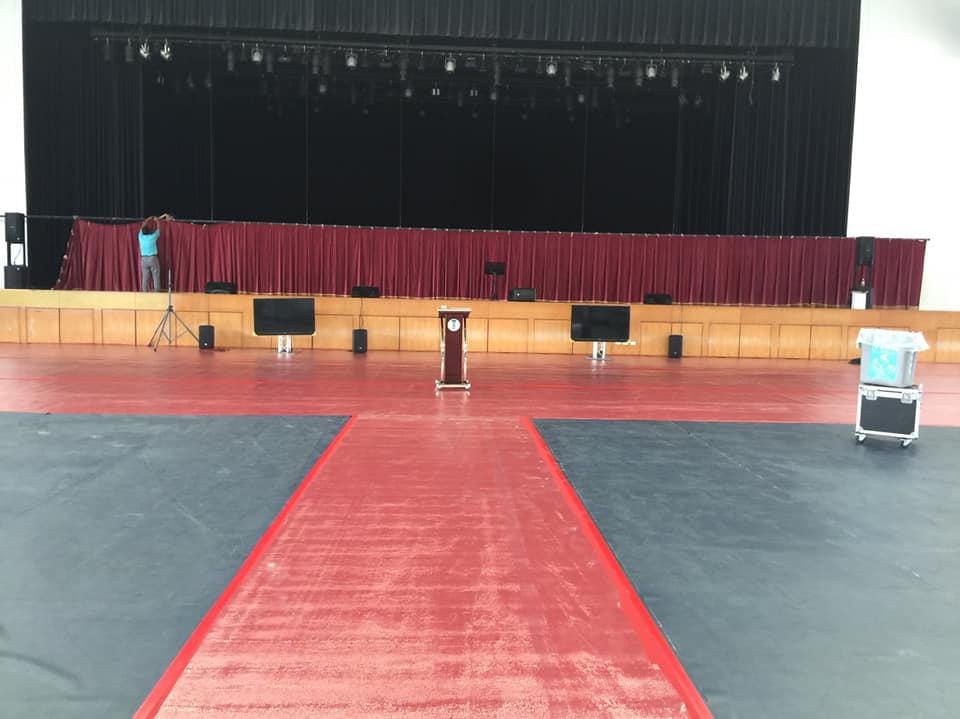 大葉大學活動地毯鋪設