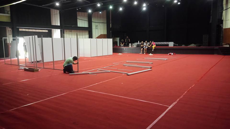 成果發表會地毯鋪設01